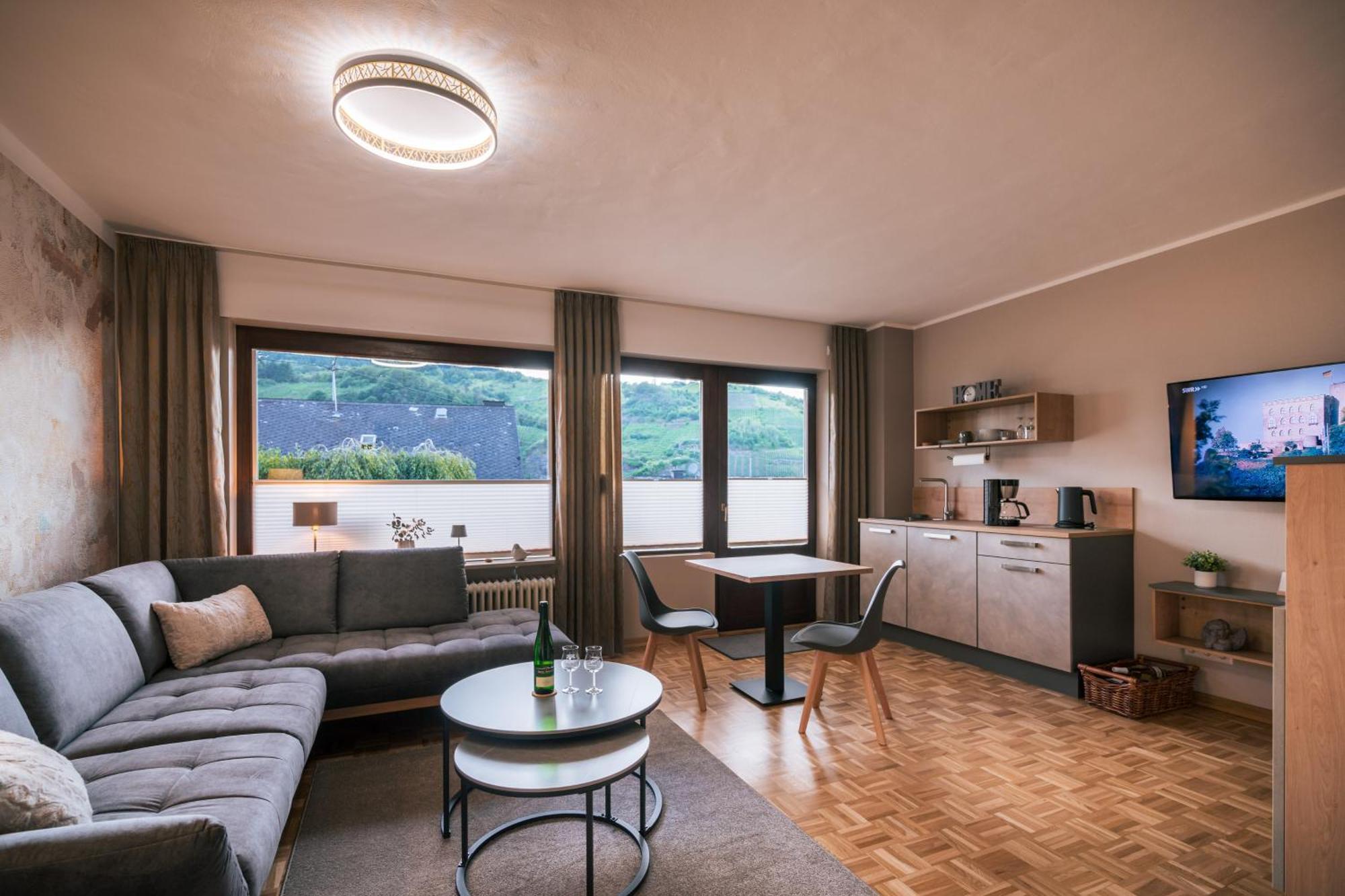 Bed and Breakfast Ferienweingut Hirschen Schulstrasse Burg  Zewnętrze zdjęcie