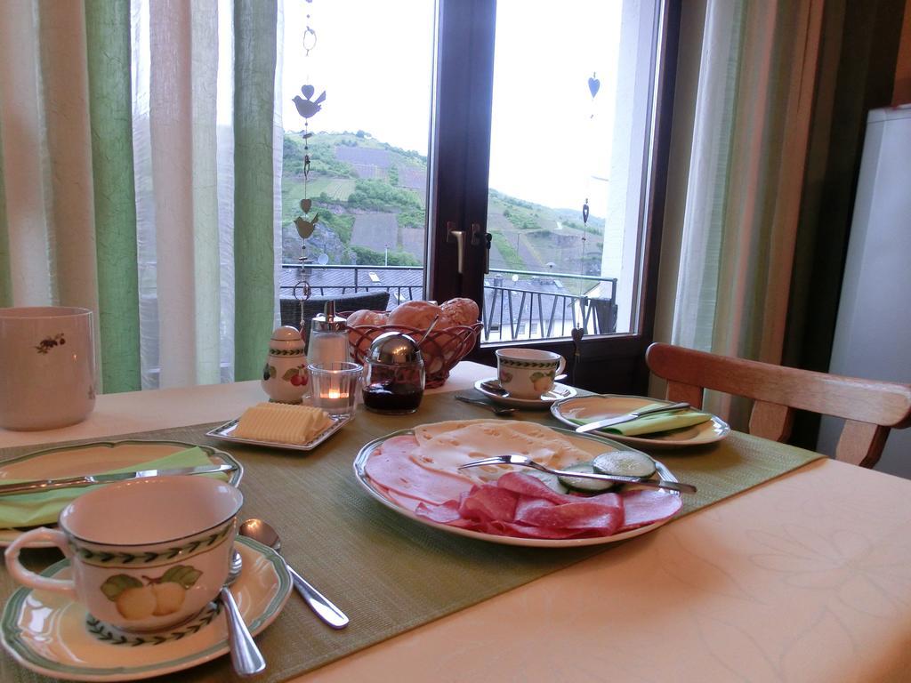 Bed and Breakfast Ferienweingut Hirschen Schulstrasse Burg  Pokój zdjęcie