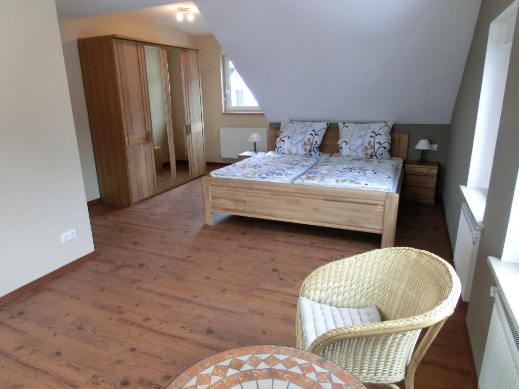 Bed and Breakfast Ferienweingut Hirschen Schulstrasse Burg  Pokój zdjęcie